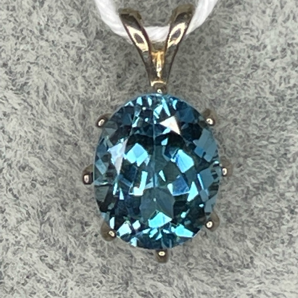 Oval Blue London Topaz Pendant